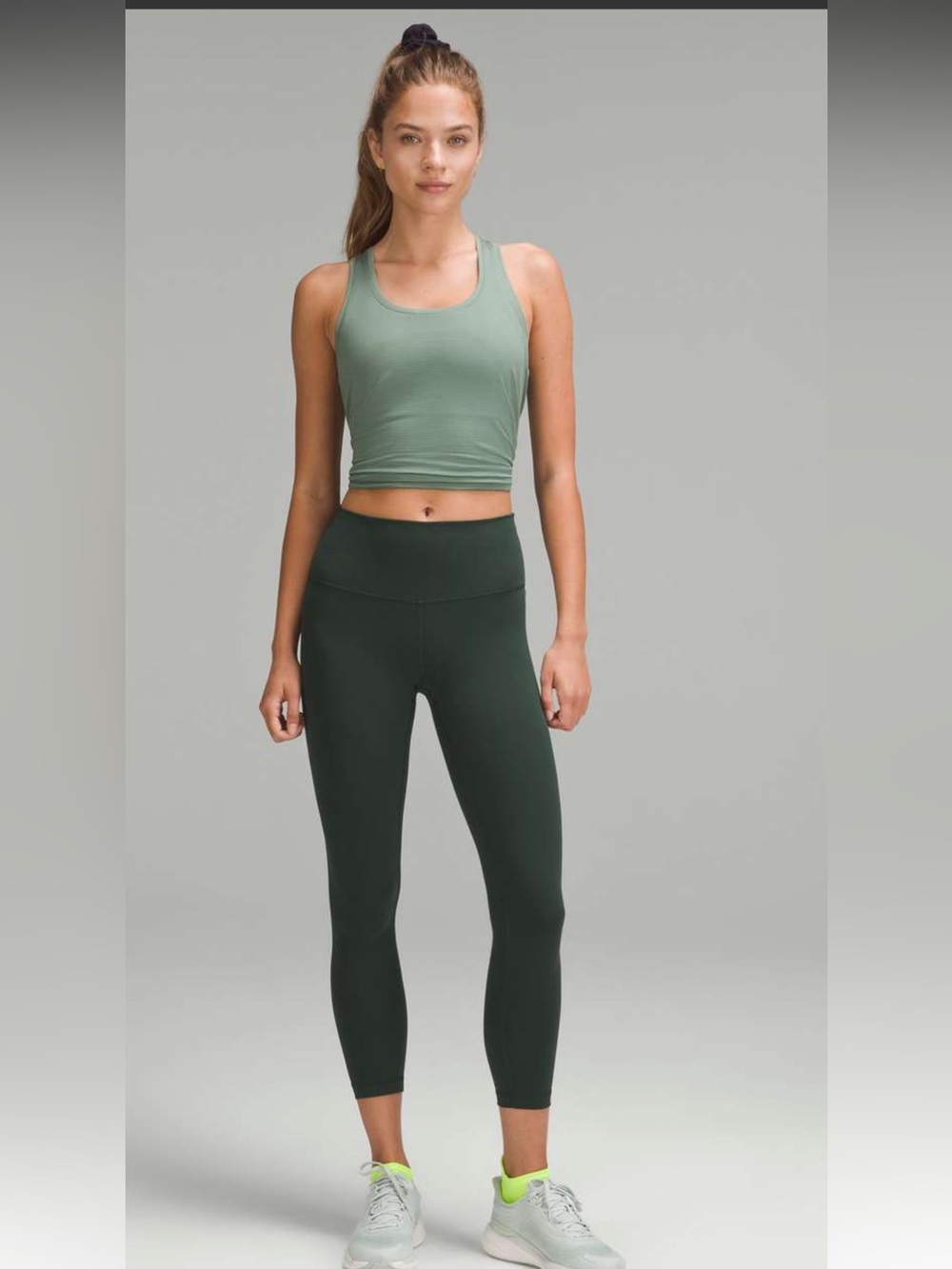 Size 8 Hi Rise Wundertrain Legging, Dark Green